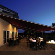 WAREMA Perea P40 - Pergola-Markise - Gerade LED Seitenansicht