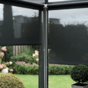 terrassenueberdachung ahrensburg - terrassenueberdachung mit schwarzen vorhaengen